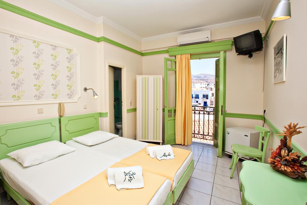 Aegli 1876 Hotel Tínos Kamer foto
