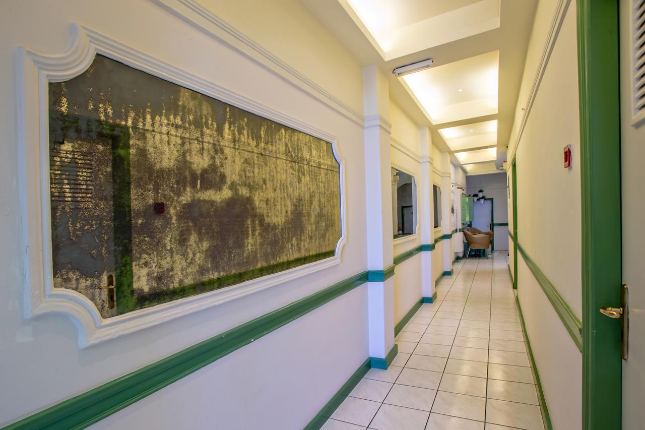 Aegli 1876 Hotel Tínos Buitenkant foto